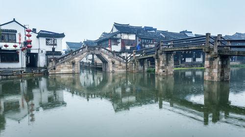 身家上亿的老板归隐终南山，出家10年后，面对家人：形同陌路